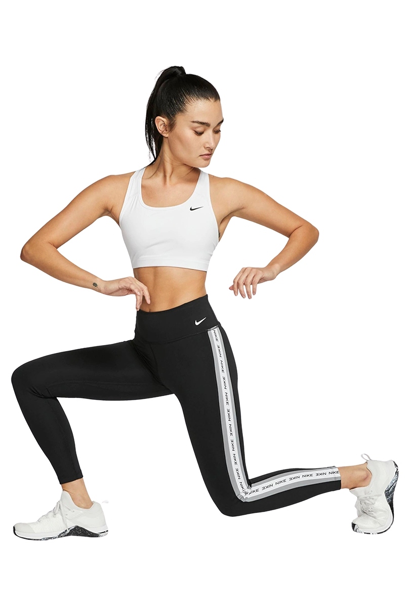 Top Nike Yoga Dri-FIT Swoosh Feminino - Preto