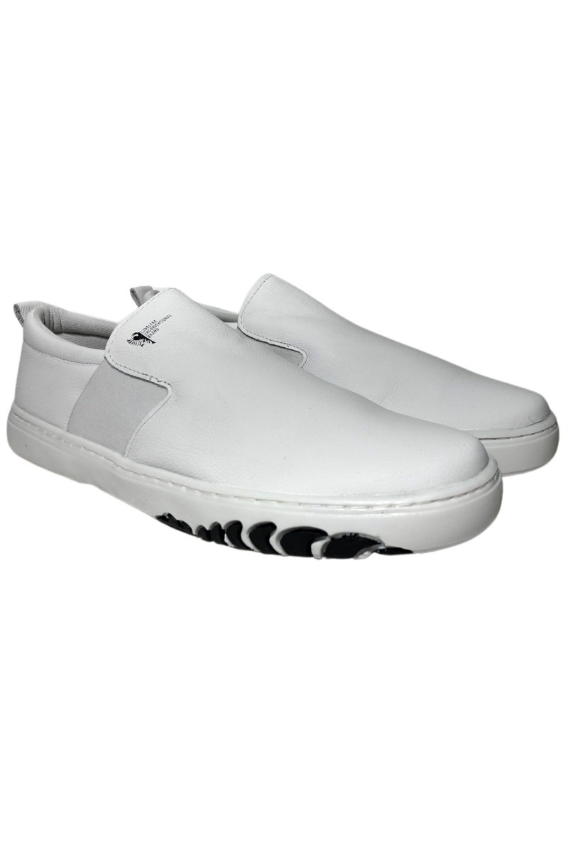Tenis slip on cavalera sales