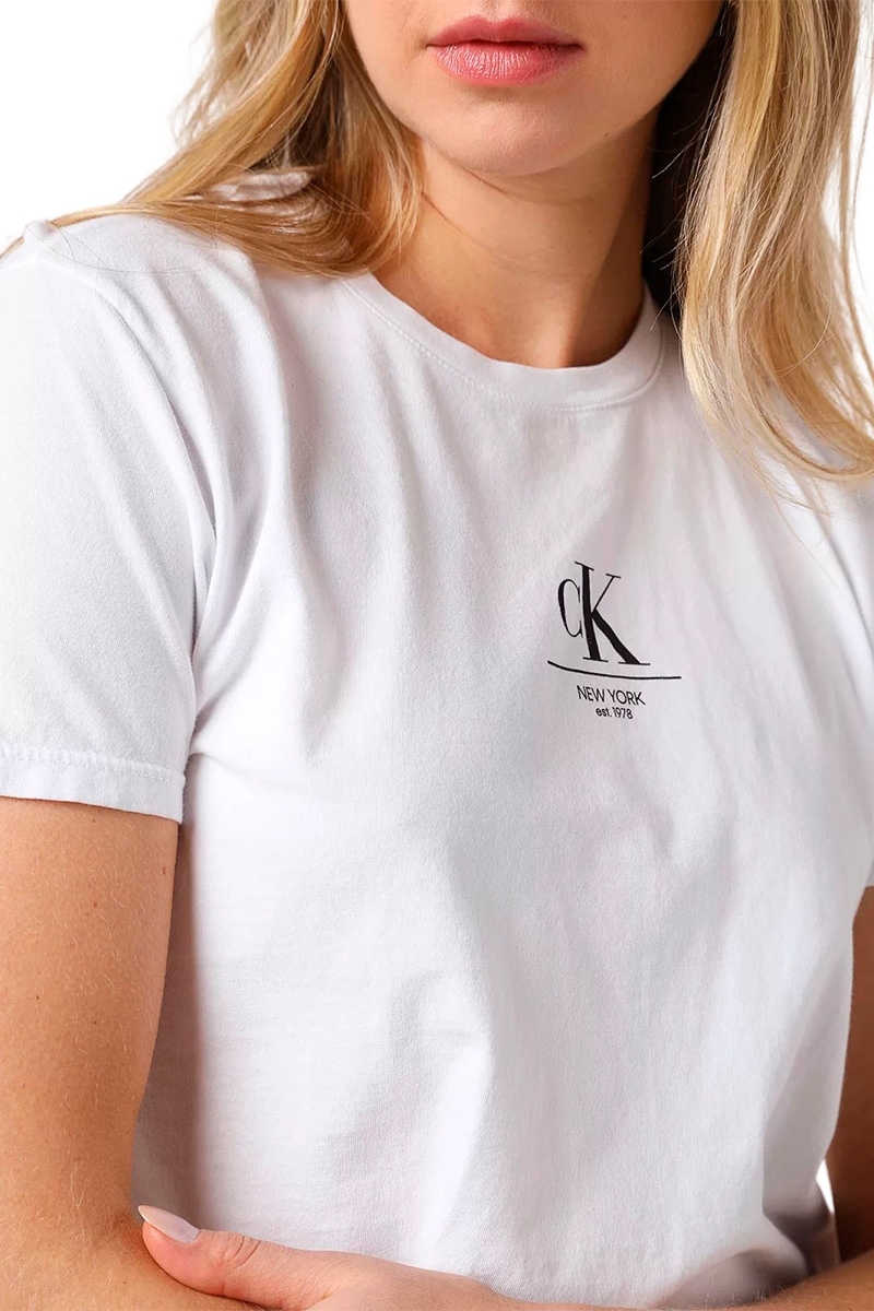 Camiseta Calvin Klein Jeans Logo Branca - Compre Agora