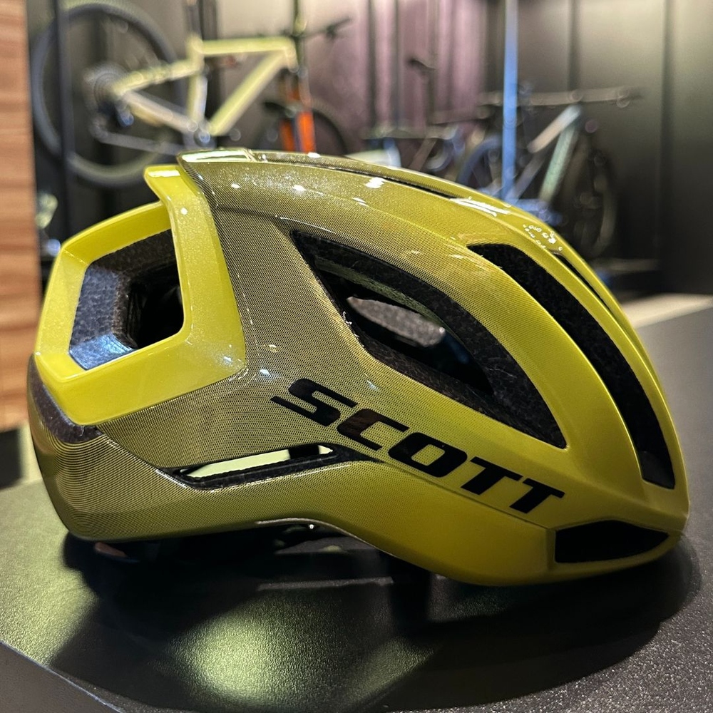 Capacete Scott Centric Plus MIPS Fluor