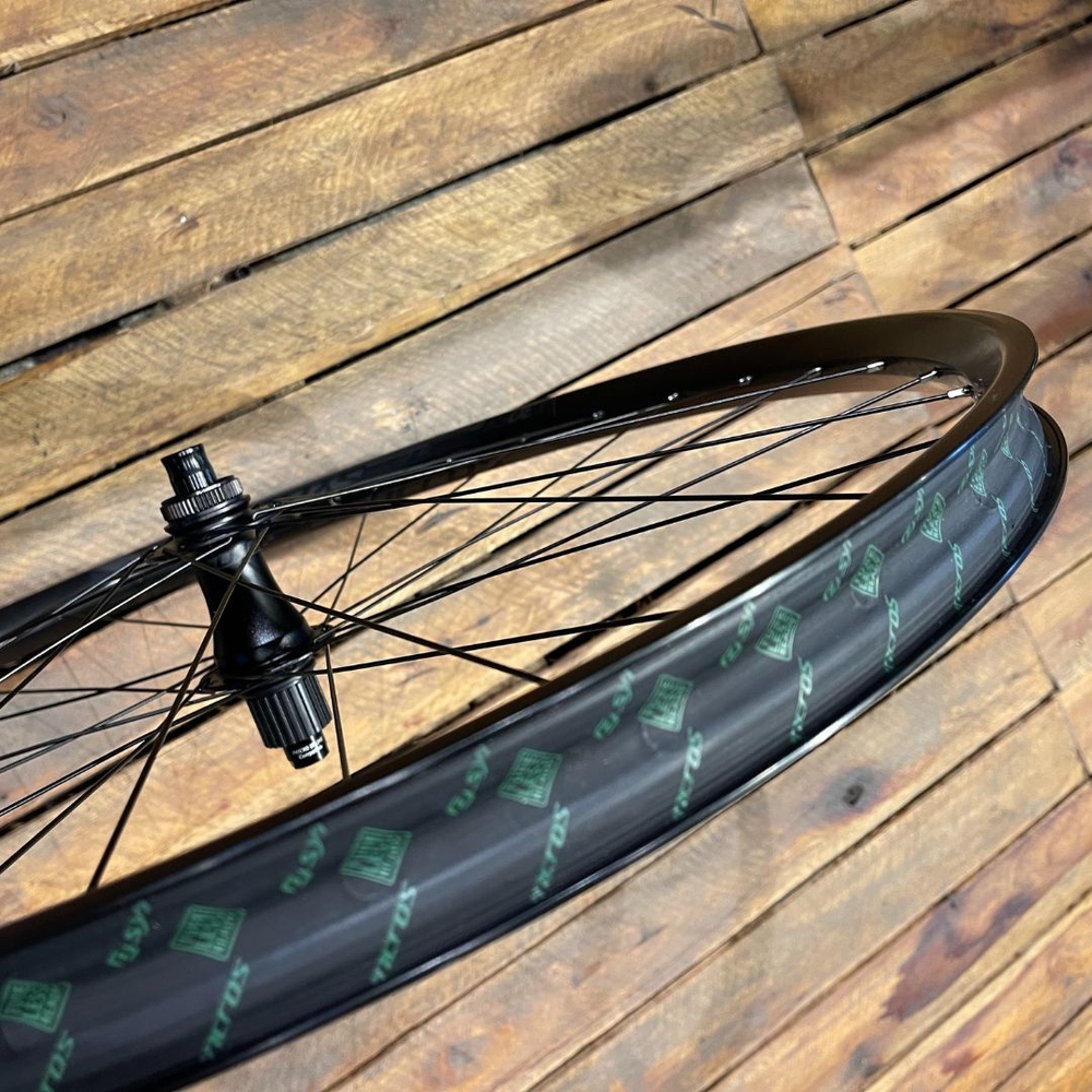 Rodas Syncros MTB X-30SE Alumínio Tubeless e Boost