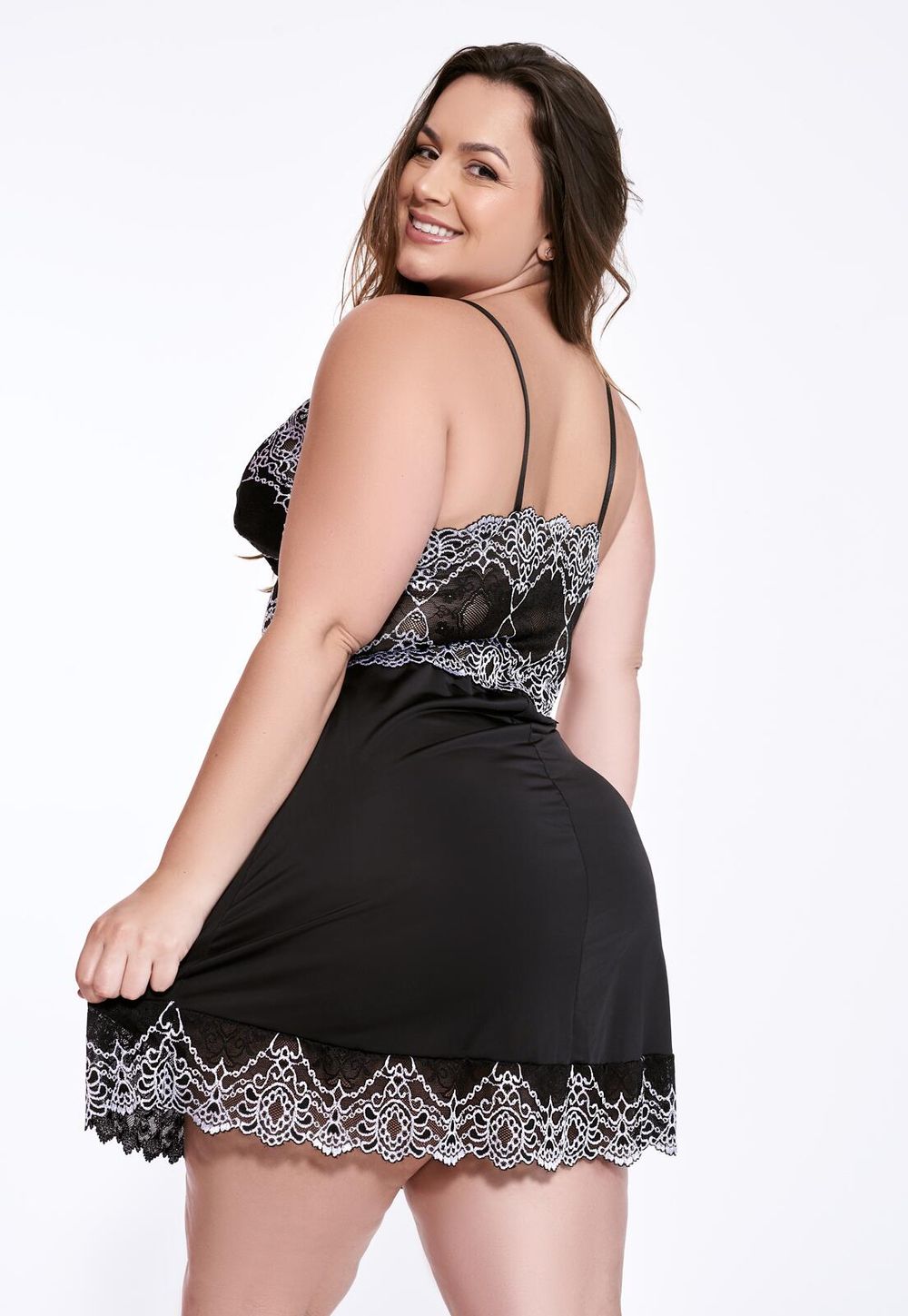Plus size lace 2025