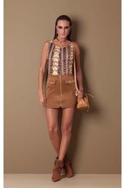 Saia marrom curta hot sale