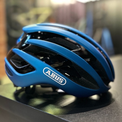 Capacete Abus Airbreaker Azul Fosco