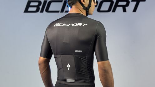 CAMISA BICISPORT PRETA hover