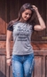 Camiseta Boccati Baby Look The Vinho Triplica le Capacité Di Parlare Other Languages Cinza/ Preto