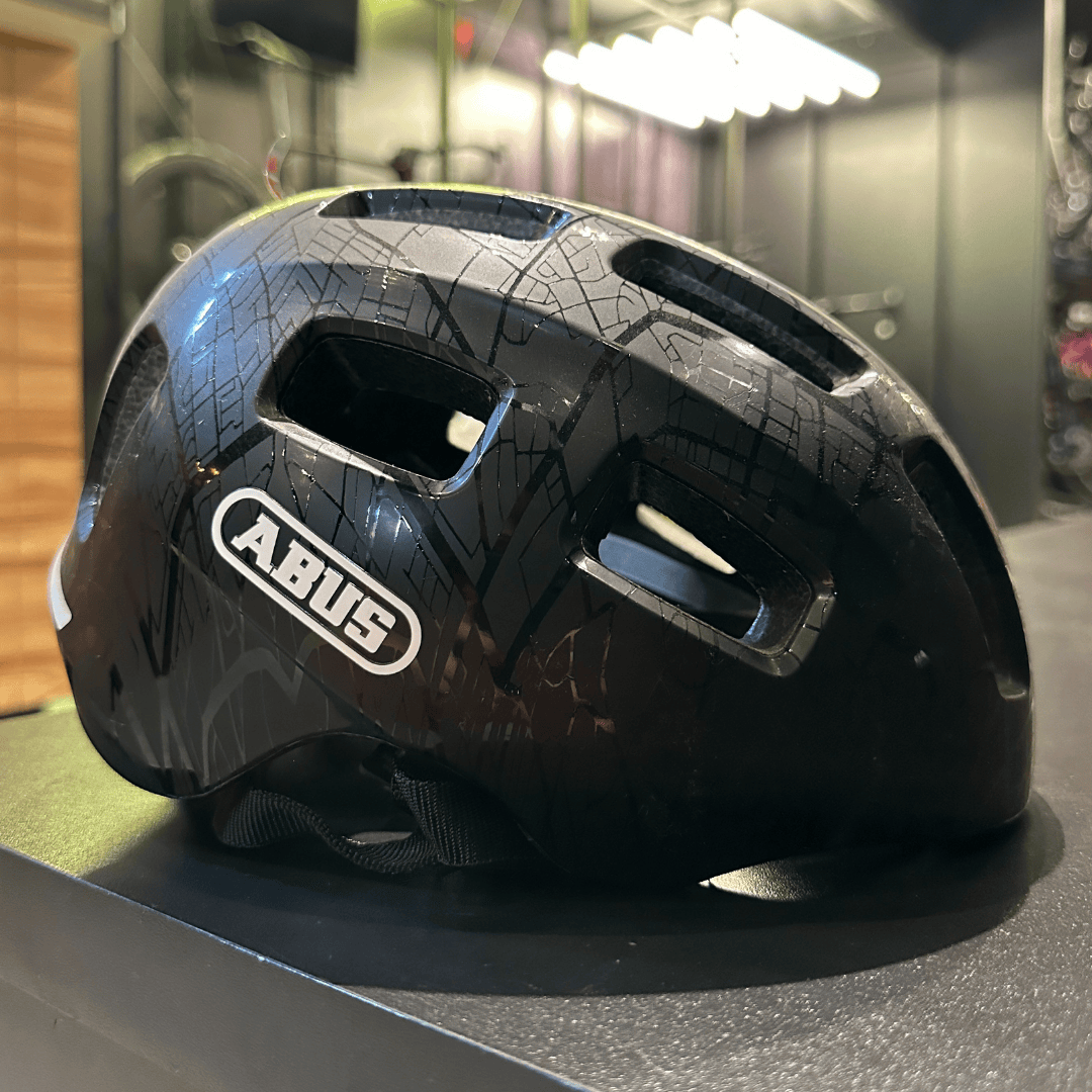 Capacete Abus Youn-I Infantil 2.0 Arte De Rua