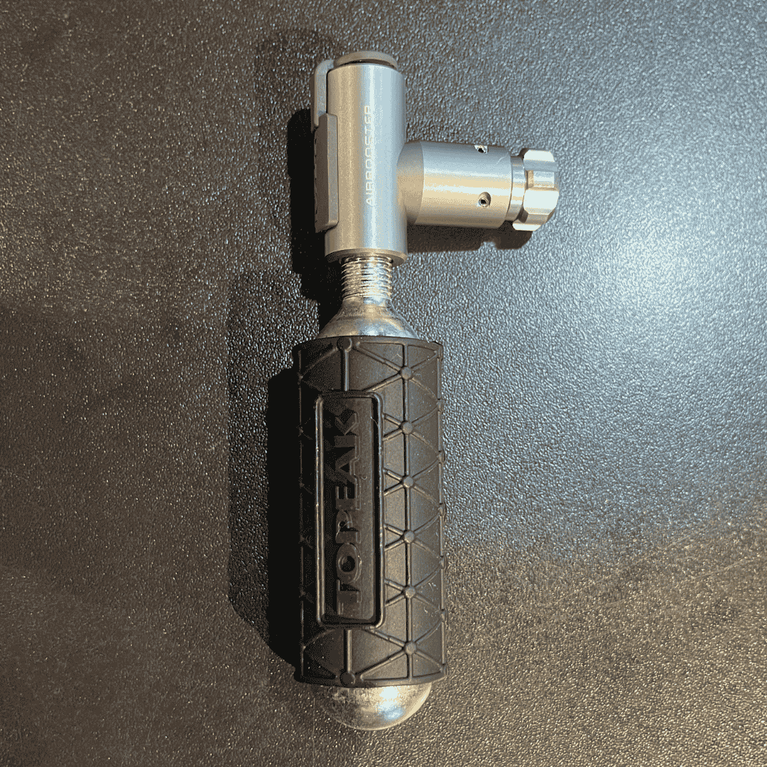 Bico De Co2 Topeak Airbooster já com o Refil 16g